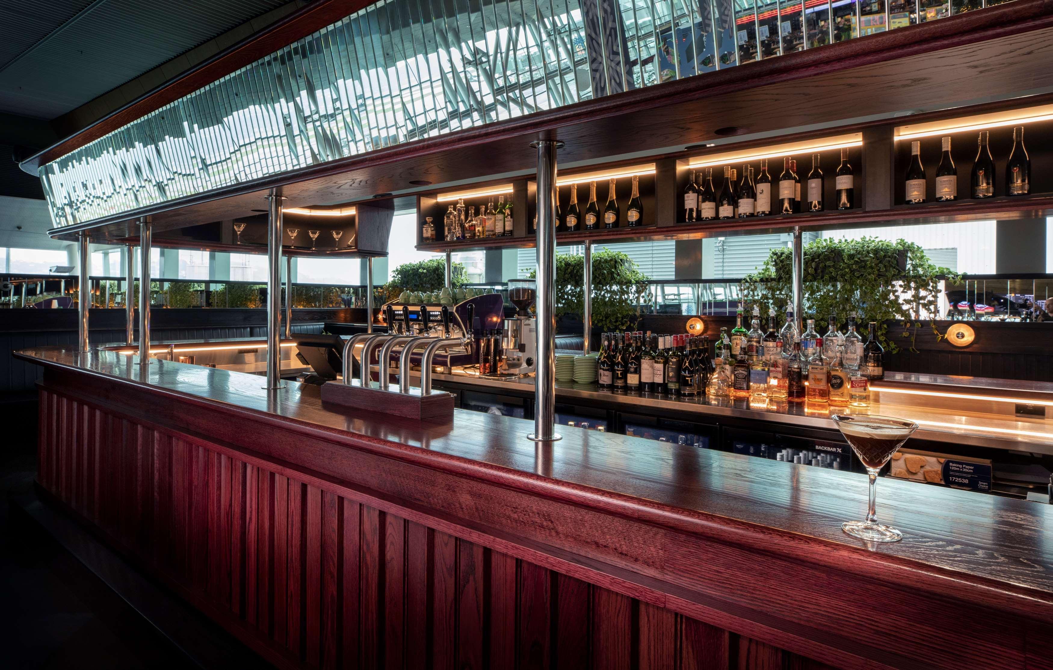 Rydges Wellington Airport Hotel Bagian luar foto
