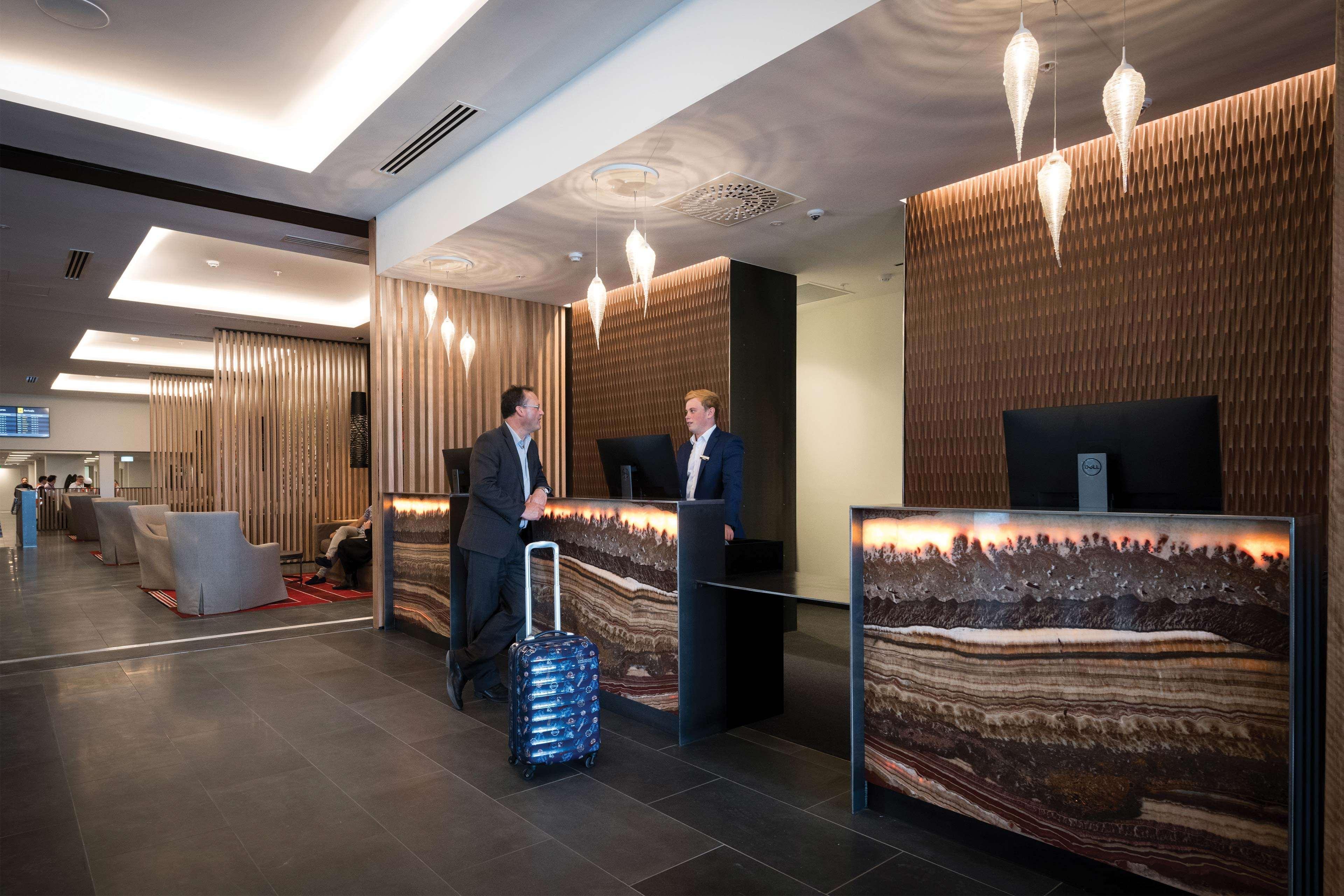 Rydges Wellington Airport Hotel Bagian luar foto